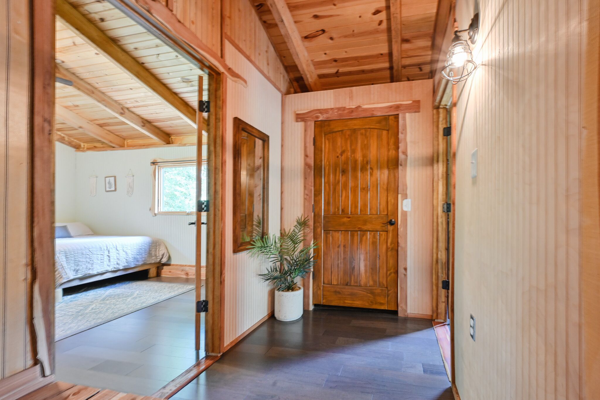 المنشأة من الداخل