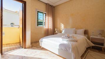 3 室のベッドルーム、アイロン / アイロン台、旅行用ベビーベッド、WiFi