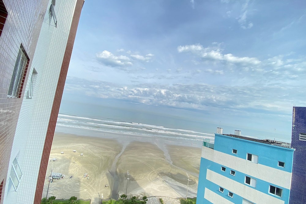 Pé Na Areia Praia do Maracanã