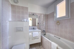 Hair dryer, towels