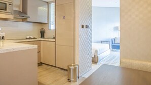 Unclassified image, 2 of 23, button - 4261 - Homesgetaway - Cozy Hyatt Regency Residence (Dubai)