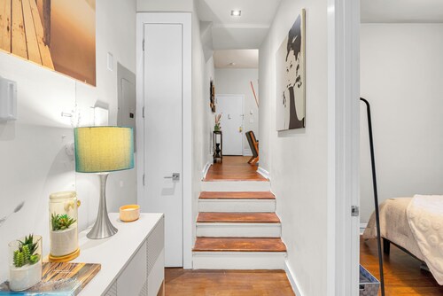 Charming 3-bedroom apartment in brilliant New York with WiFi, AC