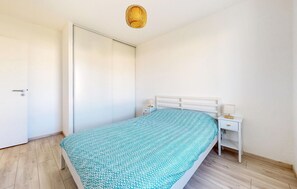 3 bedrooms, iron/ironing board, free WiFi