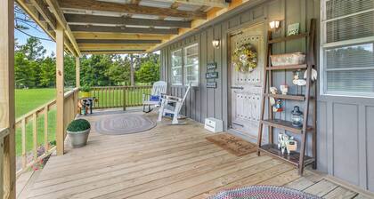 Charming 2-bedroom cottage in lovely Folsom with WiFi, AC and gorgeous views