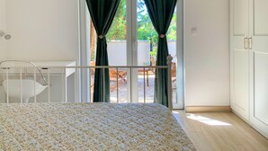 2 slaapkamers, een kluis op de kamer, reisbedje, gratis wifi