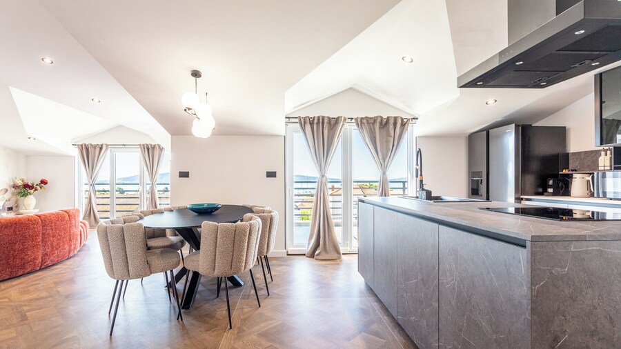 Luxury apartments Marino near beach