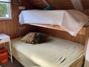 2 soverom, strykejern/-brett og wi-fi (inkludert)