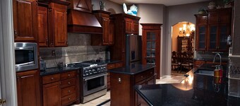 Spacious house just under 4000sqft 15 minutes from cowboys and rangers stadiums.