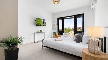 4 slaapkamers, een strijkplank/strijkijzer, wifi, beddengoed