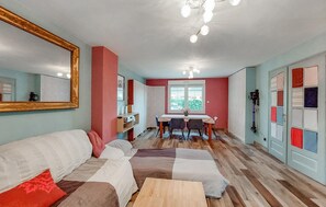 4 chambres, fer et planche à repasser, Wi-Fi gratuit, draps fournis