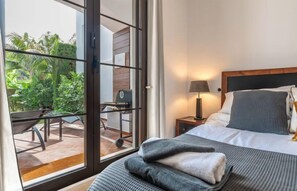 2 quartos, ferros/tábuas de passar roupa, Wi-Fi, roupa de cama