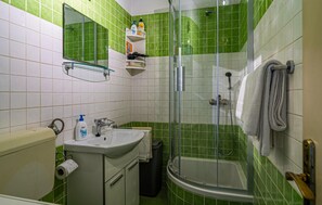 Shower, hair dryer - Stunning apartment in Split with WiFi (Split)