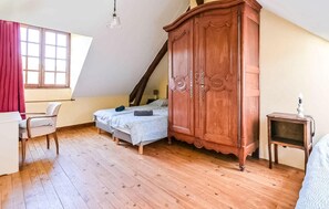 3 Schlafzimmer, Reisekinderbett, kostenloses WLAN, Bettwäsche