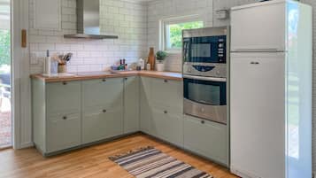 Geladeira, fogão, cooktop, lava-louças