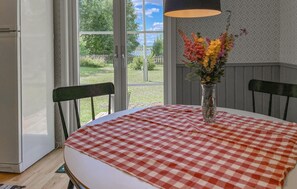 Dining - 3 bedroom cozy home in Jönköping (Jönköping)