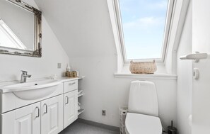 Shower - Beautiful apartment in Ribe with WiFi (Ribe)