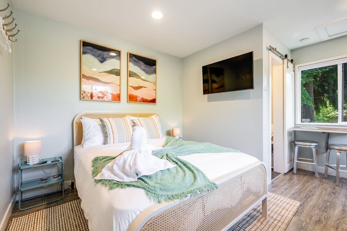 1 bedroom, free WiFi, bed sheets