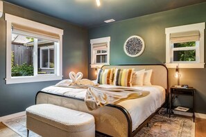 1 soverom, strykejern/-brett, wi-fi (inkludert) og sengetøy