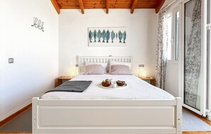 2 quartos, berço de viagem, Wi-Fi de cortesia, roupa de cama