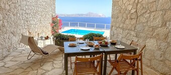 Awesome home in Plaka