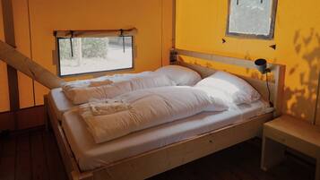 Tent | 1 bedroom, individually furnished, bed sheets