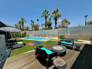 Pool - New! Audrey's Luxury Retreat - Walk Downtown (Palm Springs)