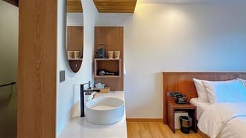 Deluxe Double Room, Mountain View | 1 bedroom, down comforters, desk, laptop workspace