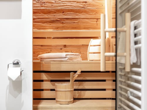 Schöne Wohnung mit privater Sauna und Balkon