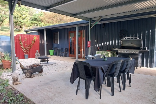 alfresco dinning with fire pit for your private use