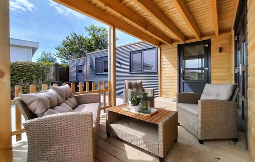 2 bedroom beautiful home in Stavenisse