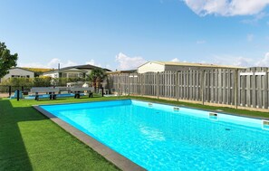 Pool - 2 bedroom beautiful home in Stavenisse (Stavenisse)