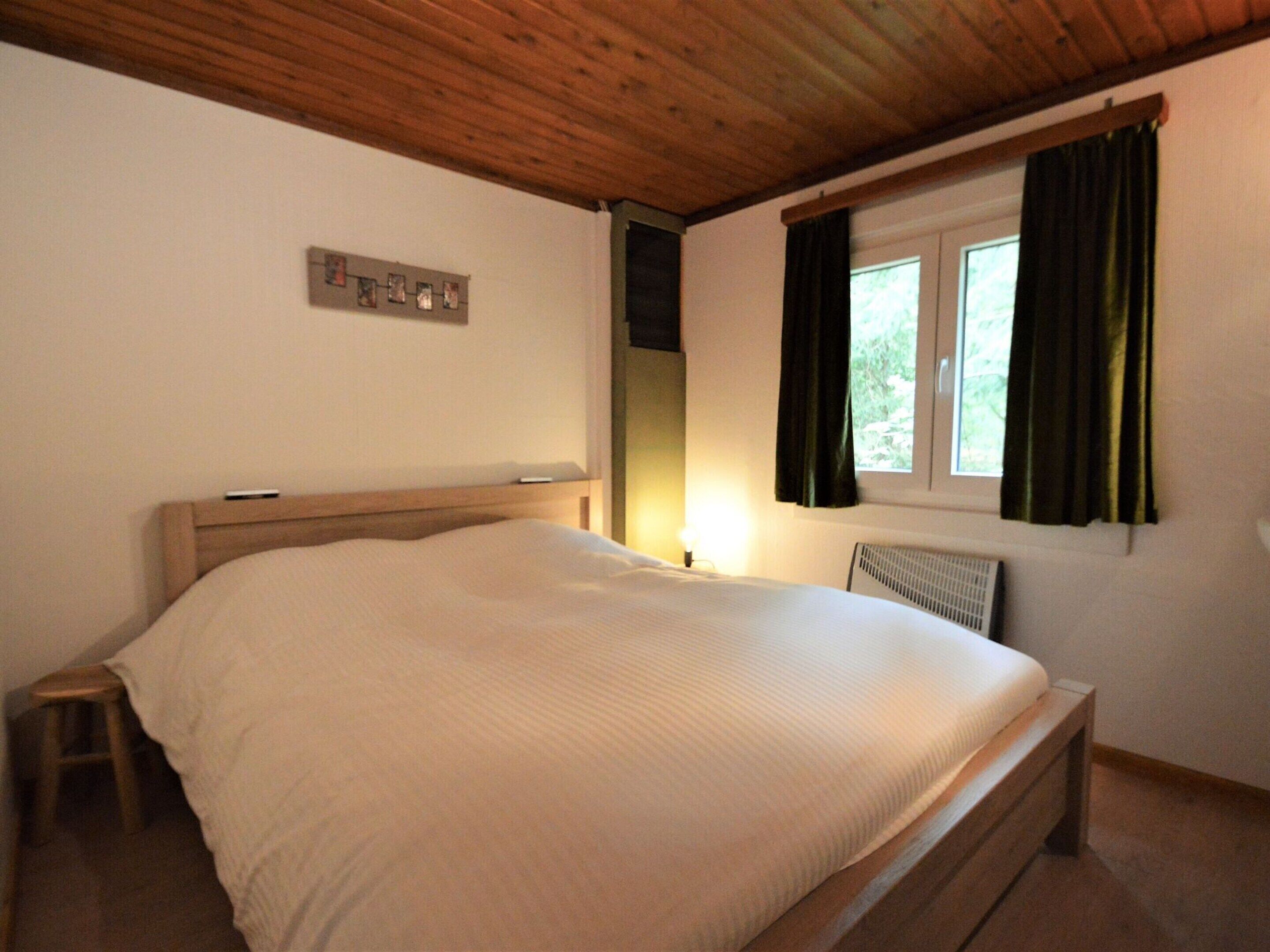 3 bedrooms, individually furnished, bed sheets