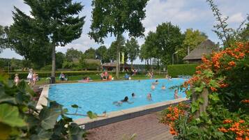Chalet | Pool | Outdoor pool