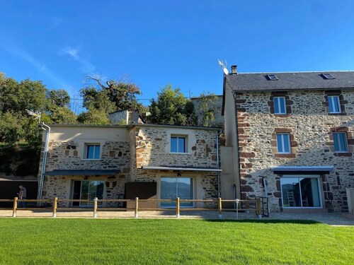 Le Domaine du bez 8 Pers Piscine Couverte,spa,hammam,sauna