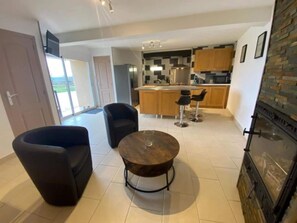 Dishwasher, eco-friendly cleaning products