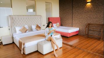 Standard Triple Room | Iron/ironing board, free WiFi