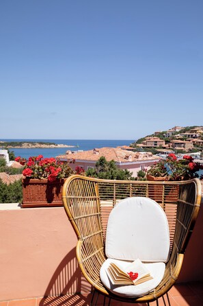 Comfort-Apartment, Meerblick | Terrasse/Patio