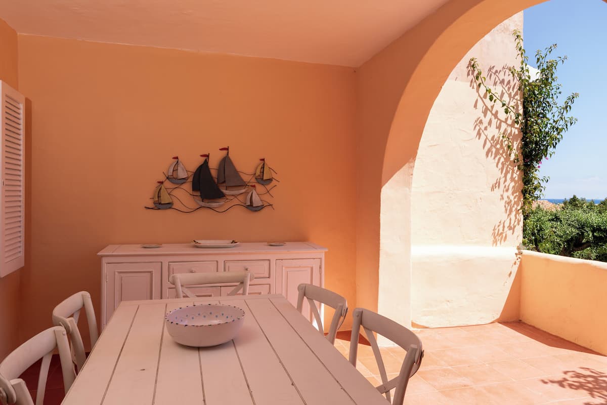 Klassiek appartement, gedeeltelijk uitzicht op zee | Terras