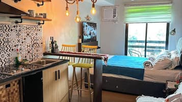 1 室のベッドルーム、WiFi、ベッドシーツ