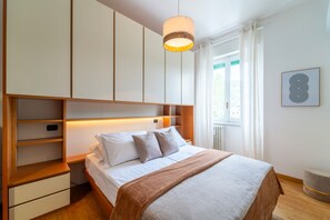 Apartment, Balcony