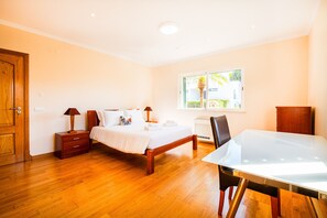 3 habitaciones y caja de seguridad en la habitación 