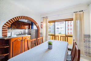 Dining - Blue Wave Apartment by Dreamplaces (Albufeira)