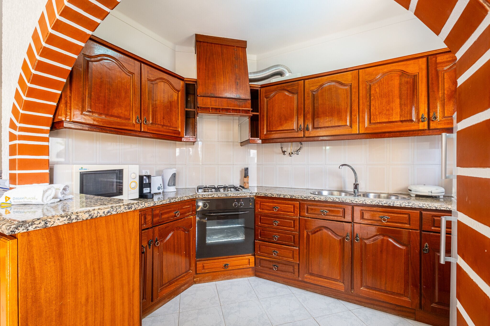 Køleskab, mikrobølgeovn, ovn, opvaskemaskine