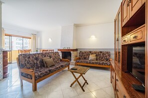 Fernseher