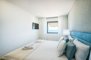 1 chambre, coffres-forts dans les chambres, fer et planche Ă repasser