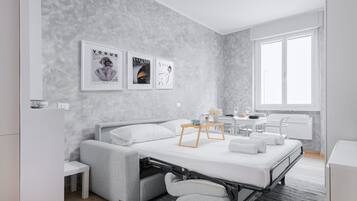 BĂŒgeleisen/BĂŒgelbrett, WLAN, BettwĂ€sche