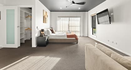 Modern Family Getaway