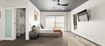 Modern Family Getaway