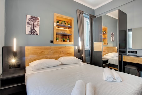 Superior Apartment 1 | 1 bedroom, in-room safe, blackout drapes, soundproofing