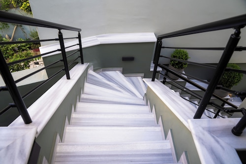 Agora Apartments